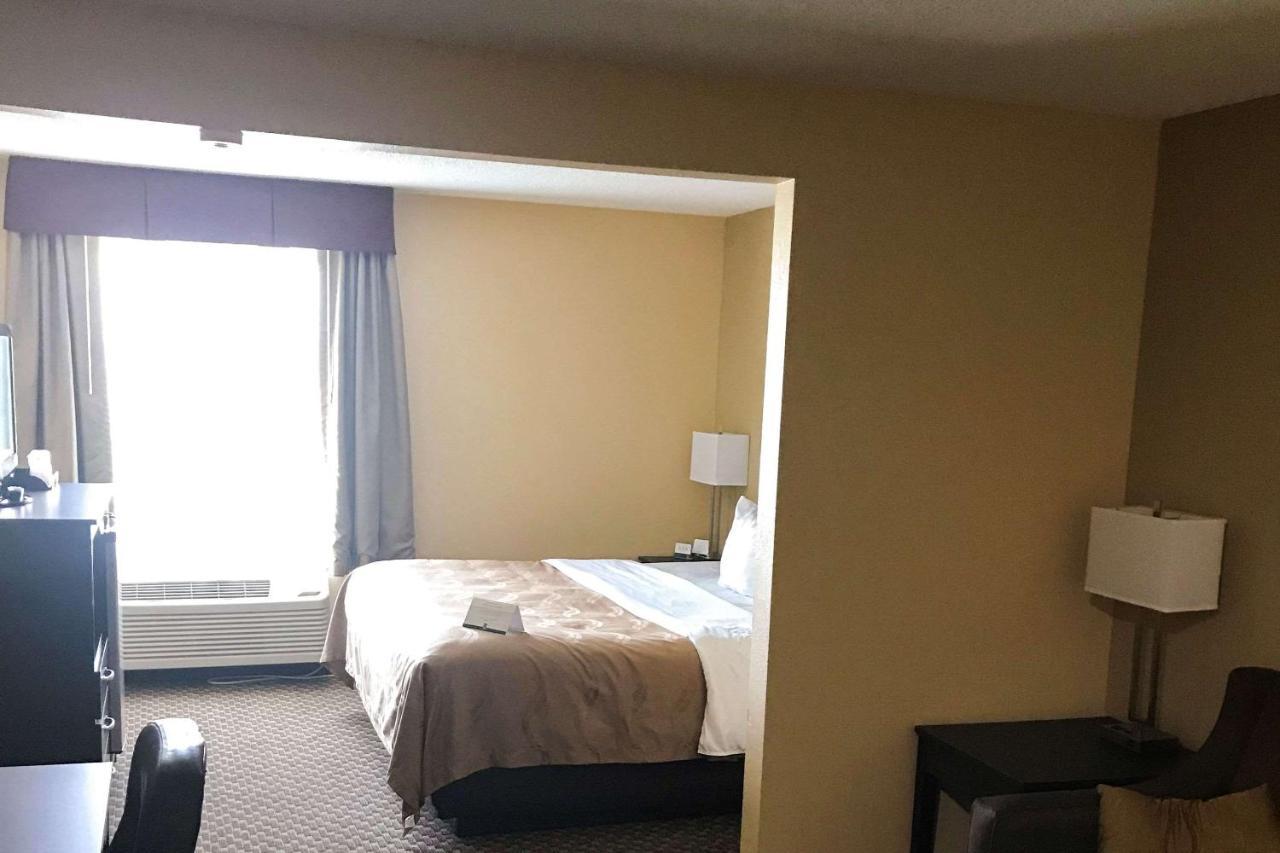 Quality Inn & Suites Mendota Near I-39 Exteriér fotografie